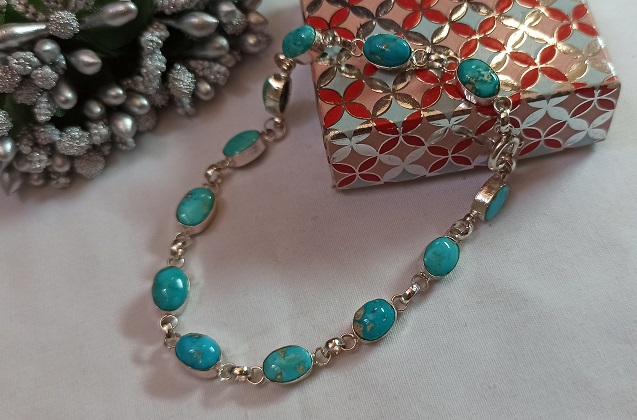 




                                                                     Nishabour turquoise gem silver bracelet code 925