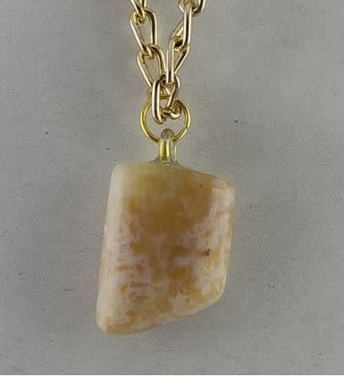 Yellow agate necklace with pattern - code 105